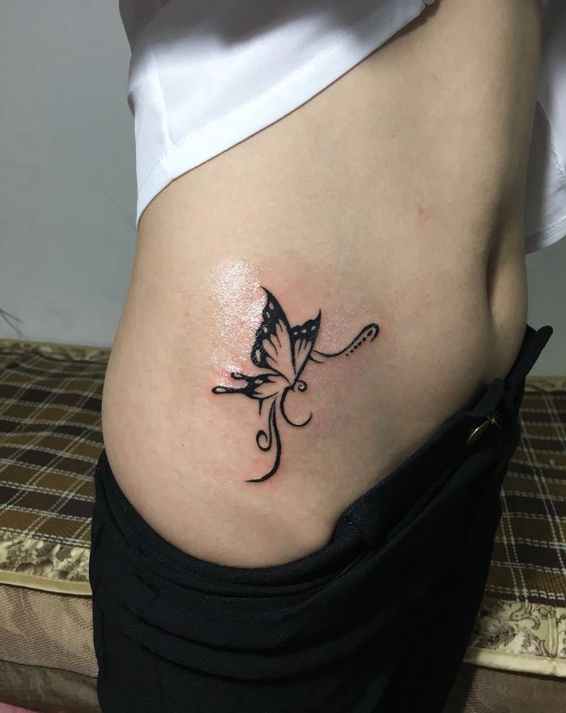 小蝴蝶纹身图片