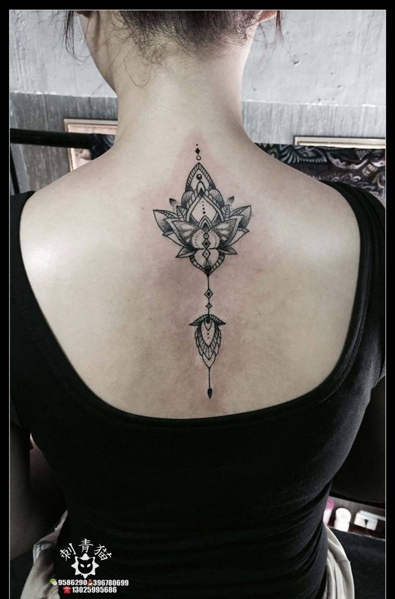 梵花纹身图片_成品颈部欧美传统清新纹身图案