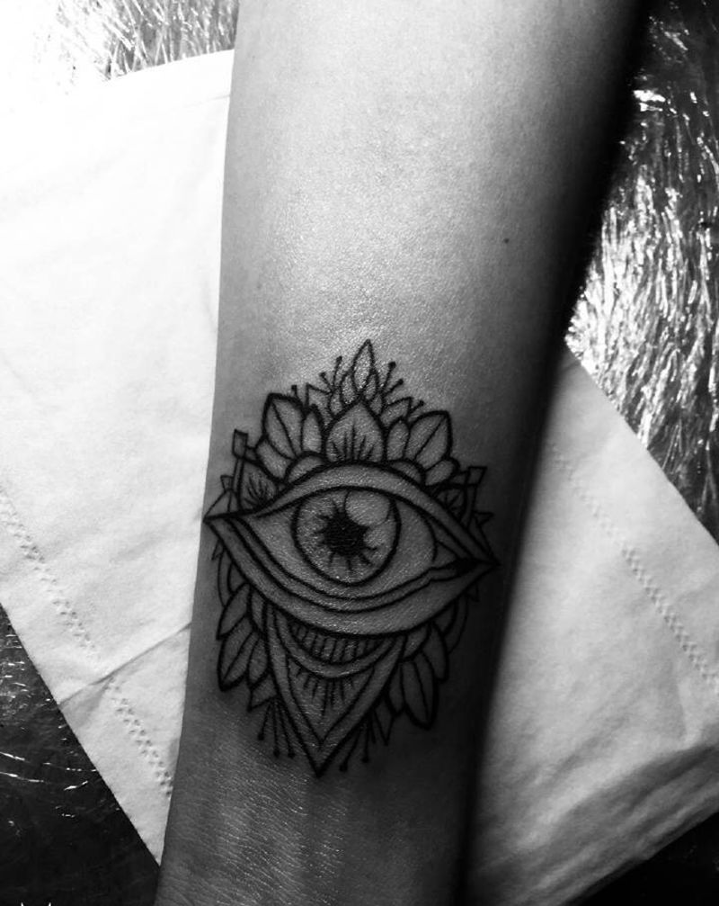 上帝之眼纹身图片