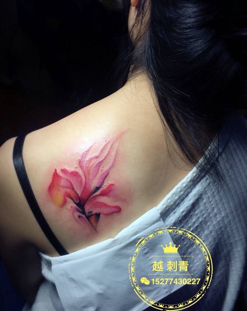 水彩花纹身图片