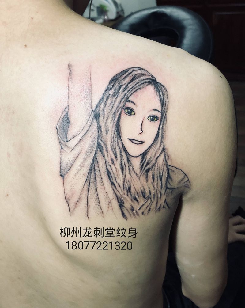 漫画人像纹身图片_背部纹身图案