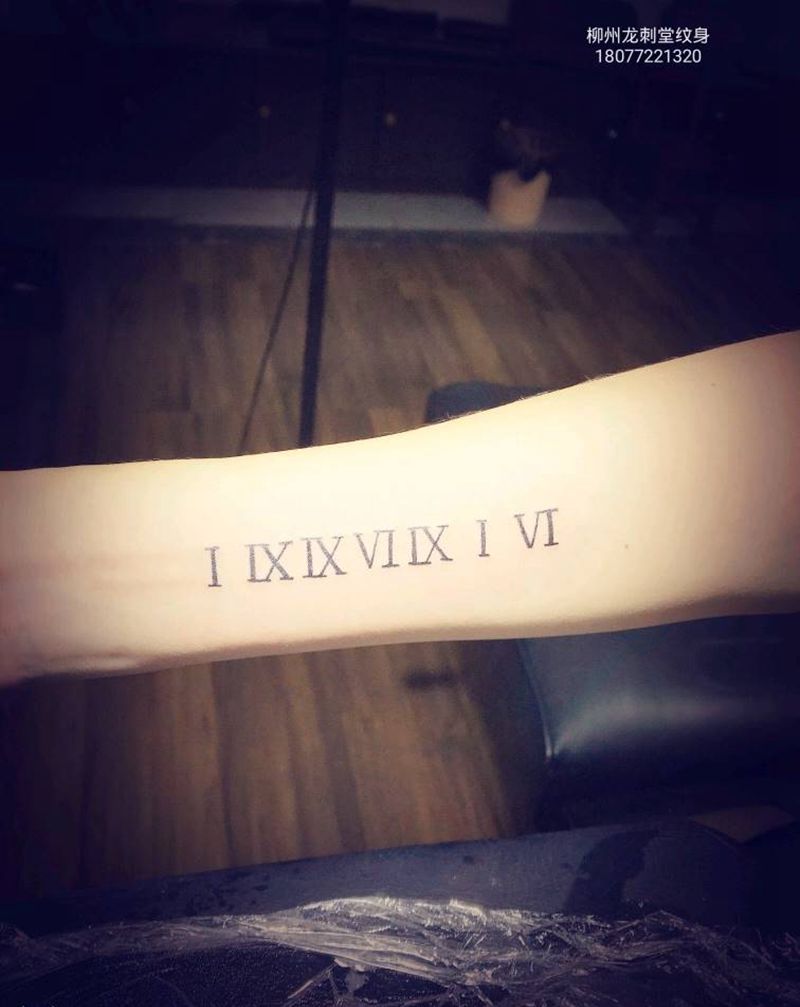 英文纹身图片_手臂肩部花体字英文纹身图案