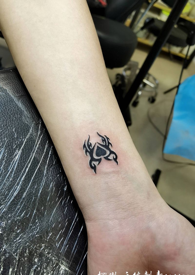 小图腾纹身图片_手臂手部图腾纹身图案