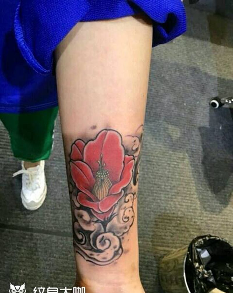 小花一朵朵纹身图片