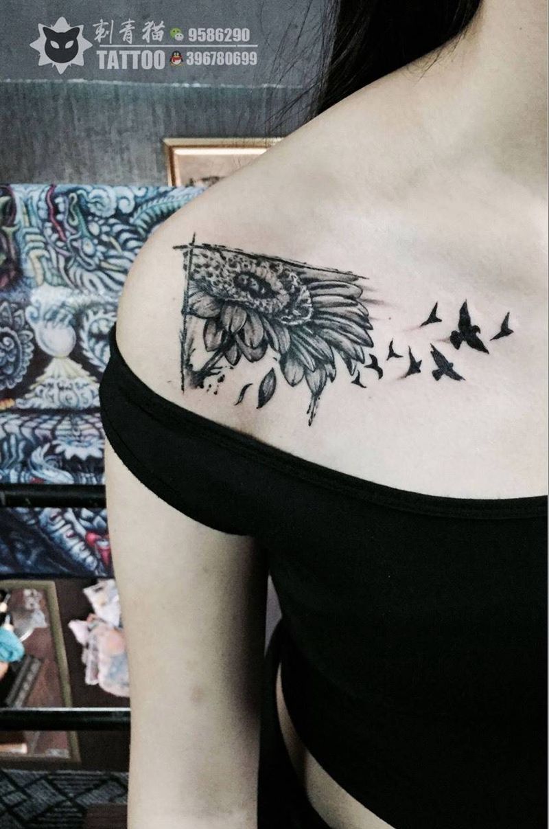 向日葵纹身图片_成品胸部肩部颈部欧美清新植物向日葵纹身图案