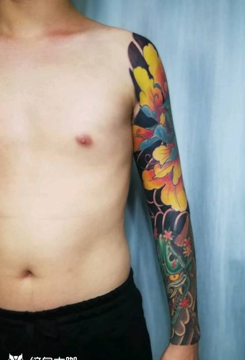 花臂纹身图片_手臂手部老传统牡丹般若日式老传统纹身图案