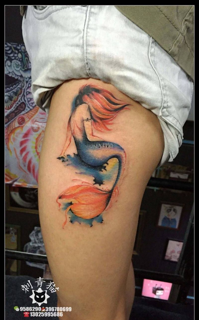 美人鱼纹身图片_成品腿部臀部欧美清新动物水彩纹身图案
