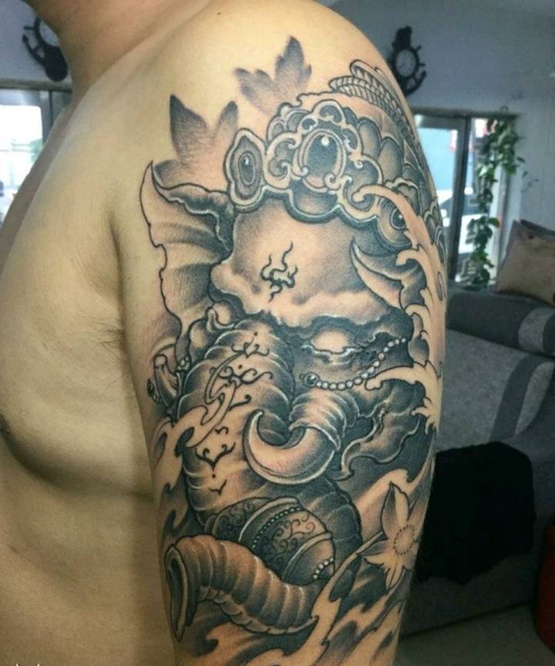 象神纹身图片_肩部臀部腿部纹身图案