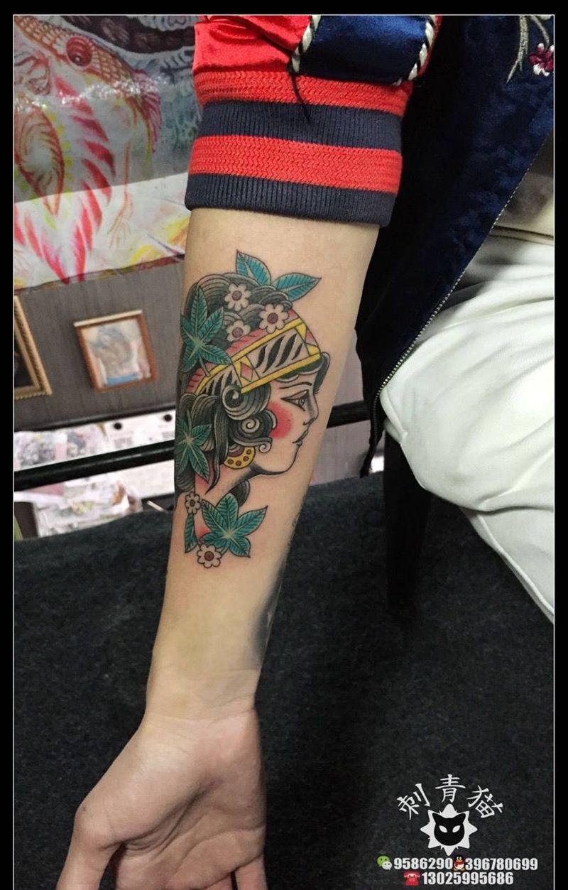 school女郎纹身图片_成品手臂手部欧美清新人物美女纹身图案