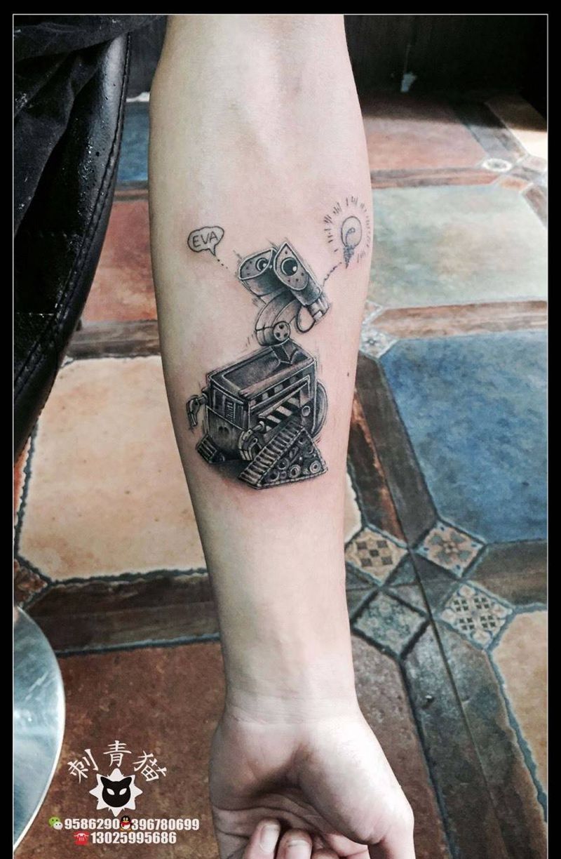 瓦力纹身图片_成品手臂手部欧美清新人物动物机械瓦力纹身图案