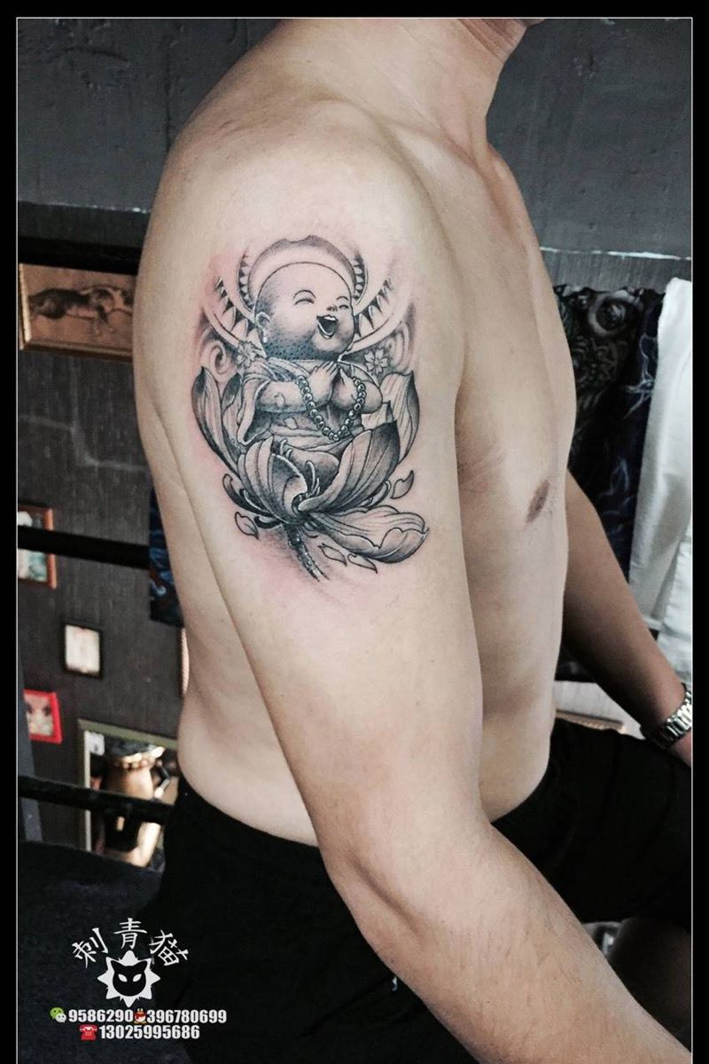 笑口常开纹身图片_成品手臂手部传统清新宗教纹身图案