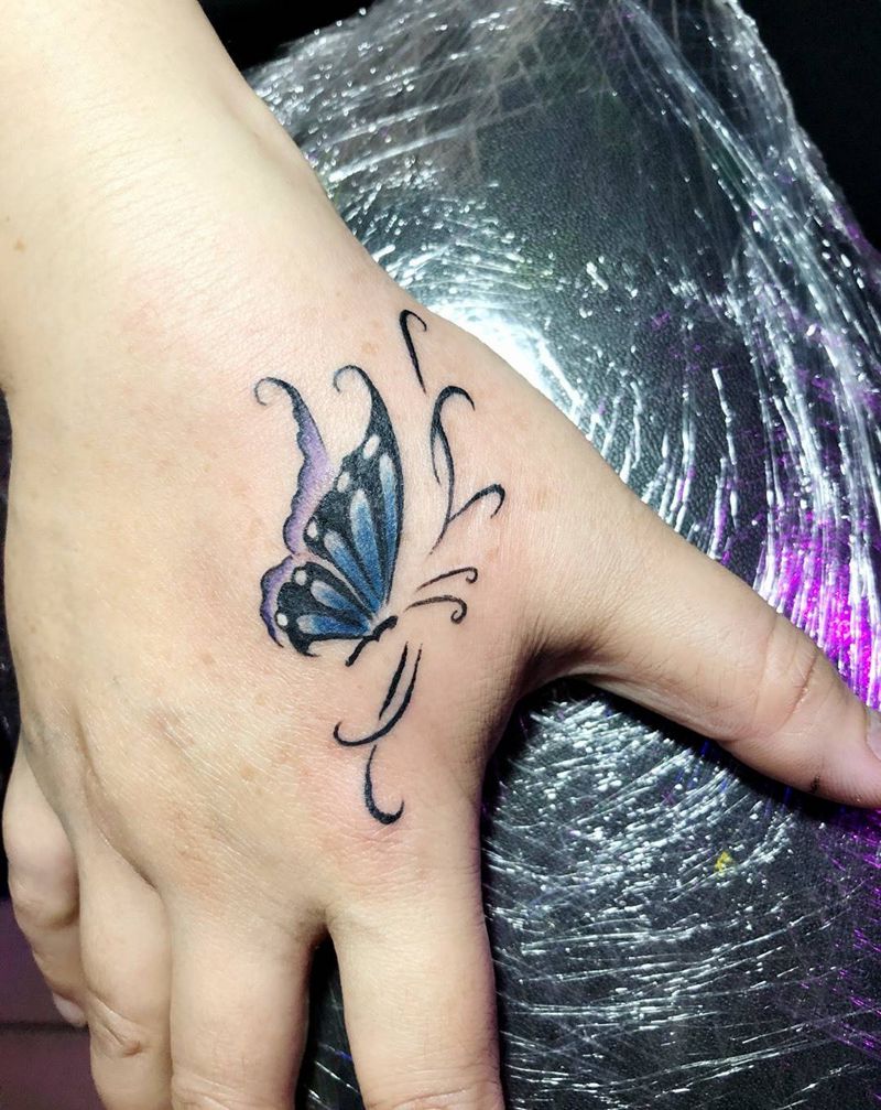 小蝴蝶纹身图片