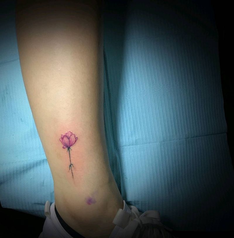 植物花朵纹身图片_腿部水彩植物花朵纹身图案