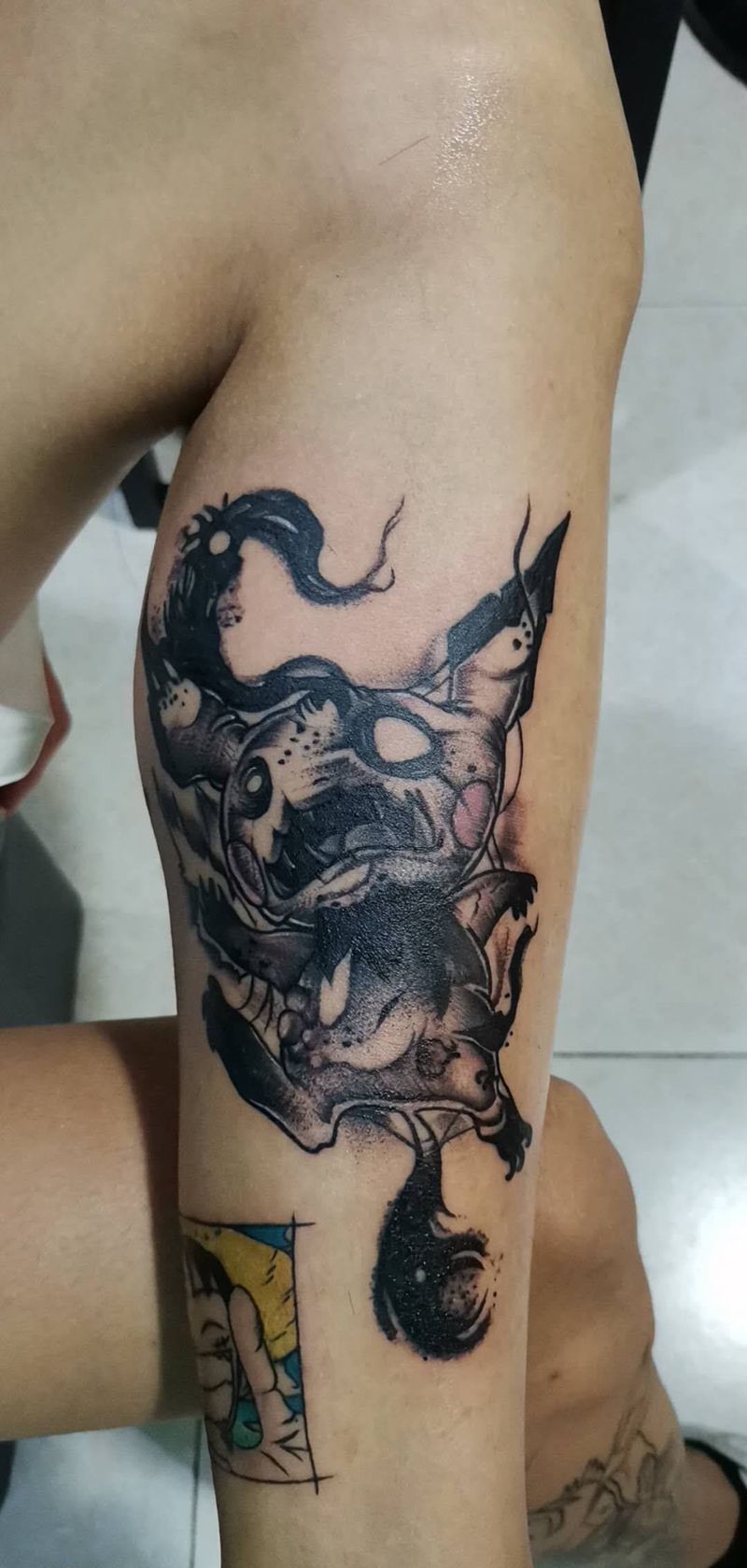 海贼王纹身图片_腿部欧美写实纹身图案