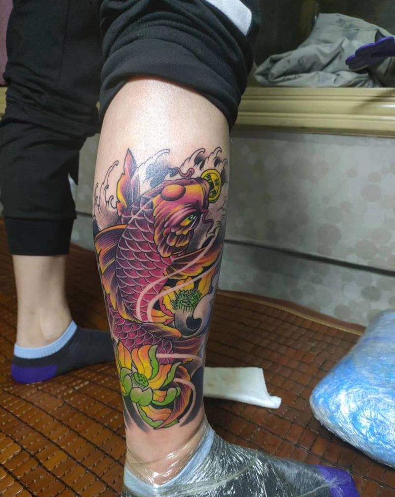 鲤鱼纹身图片_脚部纹身图案