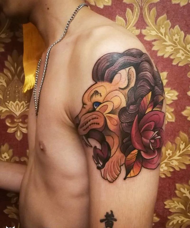 狮子纹身图片_手臂新传统狮子玫瑰纹身图案