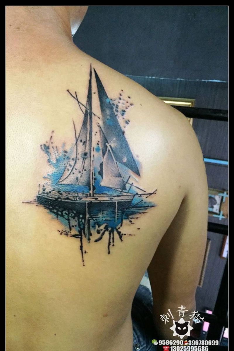 帆船纹身图片_成品背部肩部欧美清新静物水彩帆船纹身图案