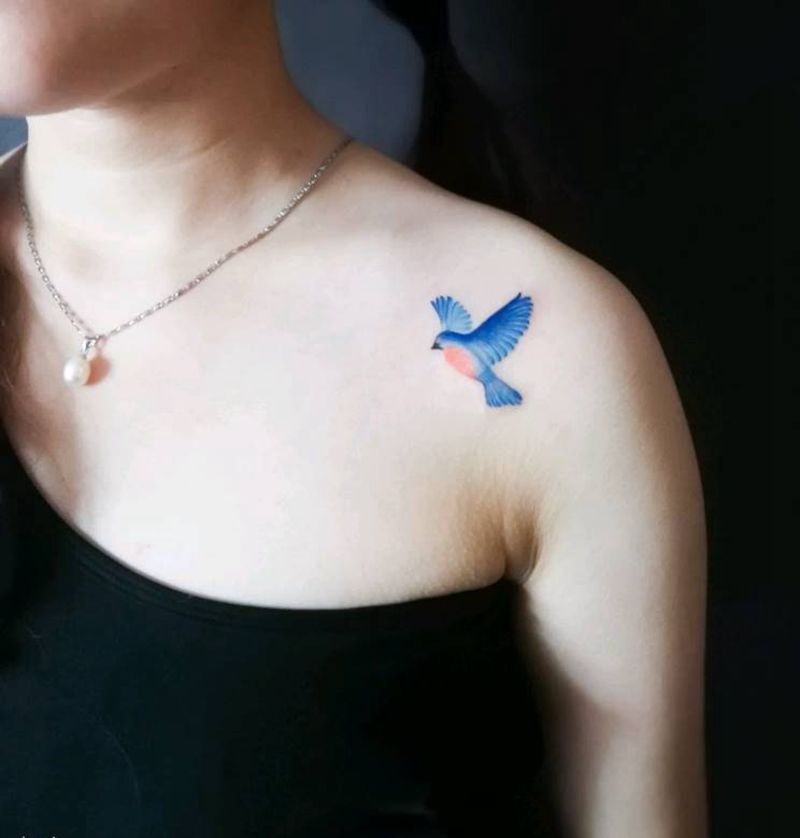 小小鸟纹身图片_肩部纹身图案