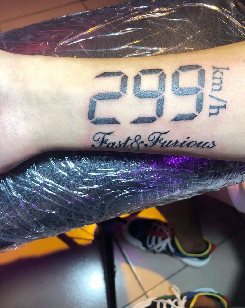 时速小图纹身图片