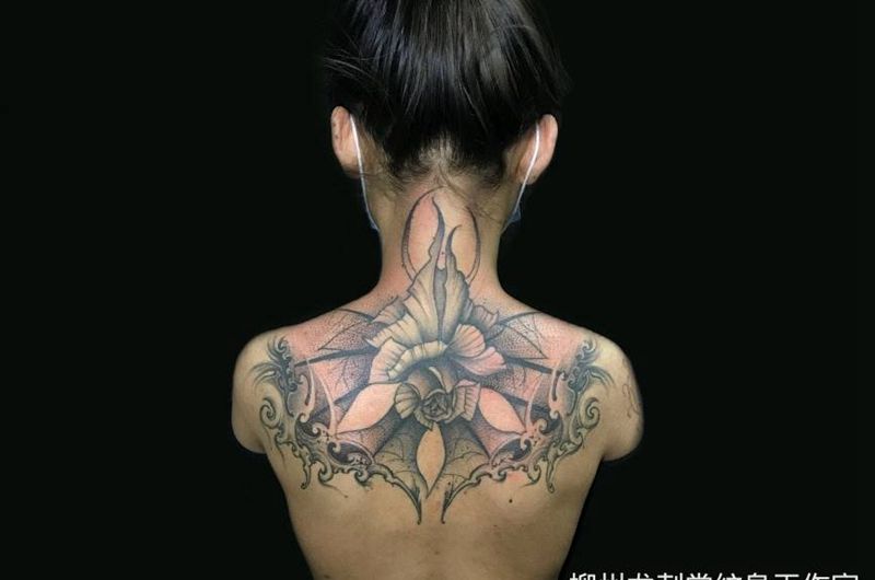 后背纹身纹身图片_背部新传统植物纹身图案