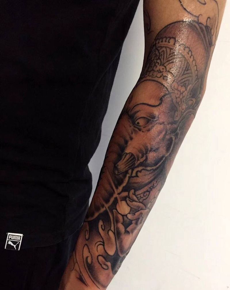 花臂未完纹身图片