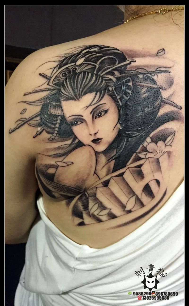 艺妓.其实是个小遮盖.纹身图片_成品肩部传统清新人物艺妓纹身图案