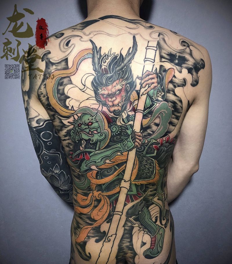齐天大圣孙悟空纹身图片_背部新传统纹身图案