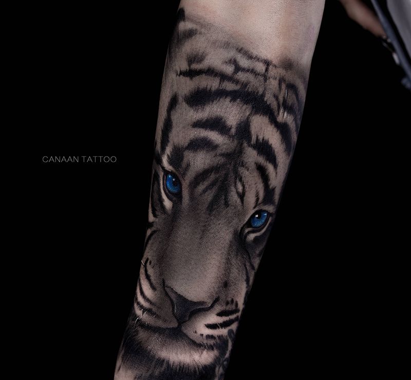 老虎纹身图片_欧美写实纹身图案