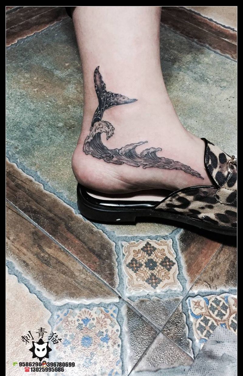 浪纹身图片_成品脚部欧美清新动物点刺点线纹身图案