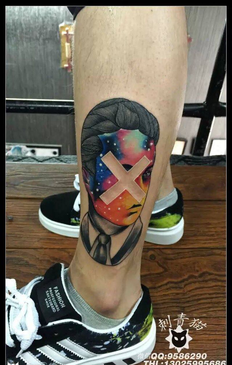 星空幻想纹身图片_成品腿部脚部欧美静物人物星空纹身图案