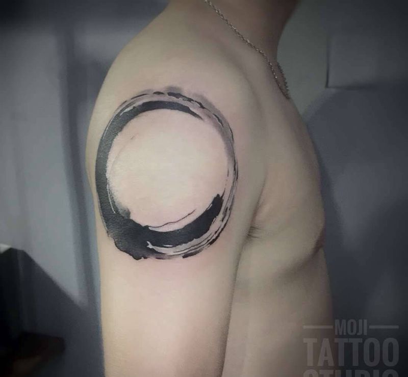 水墨圈纹身图片