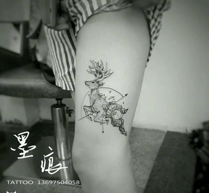 鹿纹身图片_腿部清新几何成品纹身图案