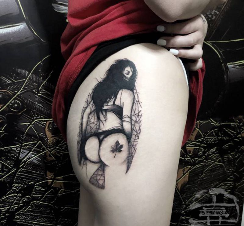 暗黑性感女郎纹身图片_臀部欧美写实暗黑性感纹身图案