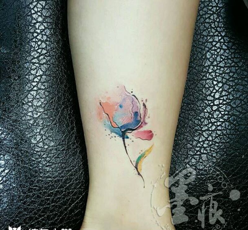 水彩花纹身图片_腿部脚部清新几何植物成品纹身图案