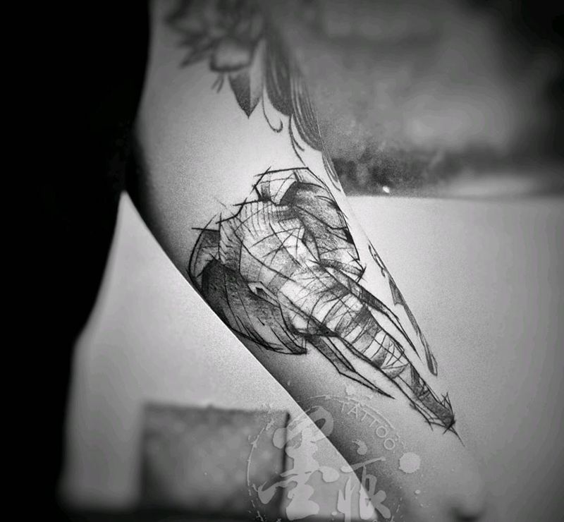 象纹身图片_手臂手部几何成品纹身图案