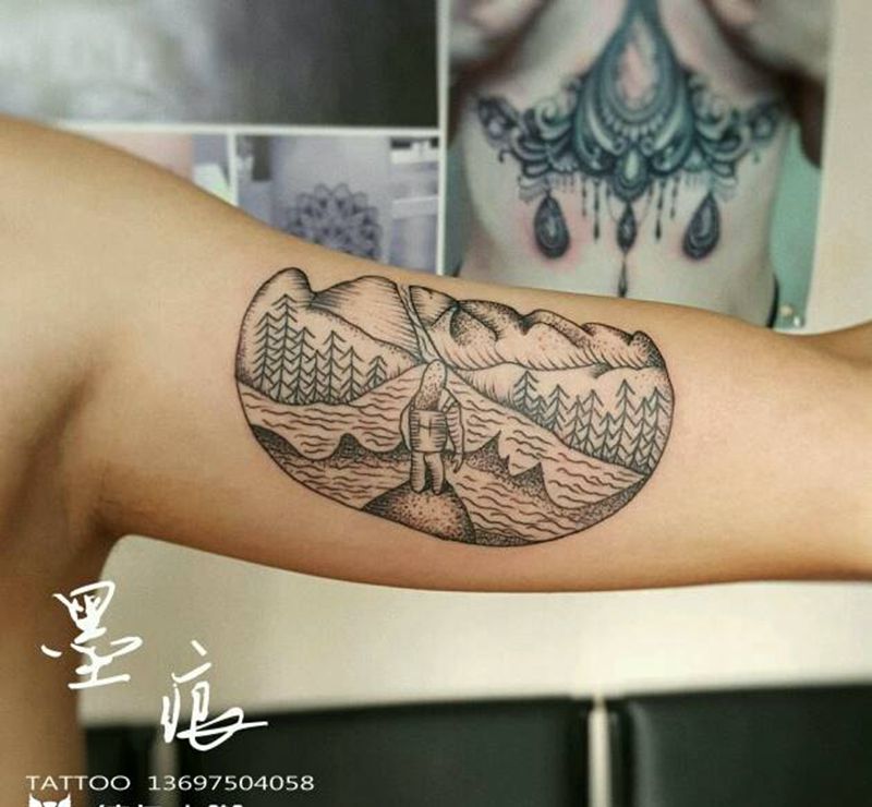 遥望家乡纹身图片_手臂几何成品纹身图案