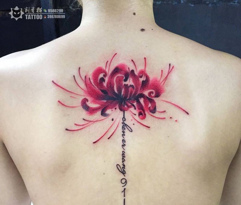彼岸花纹身图片_背部颈部水彩水墨彼岸花纹身图案