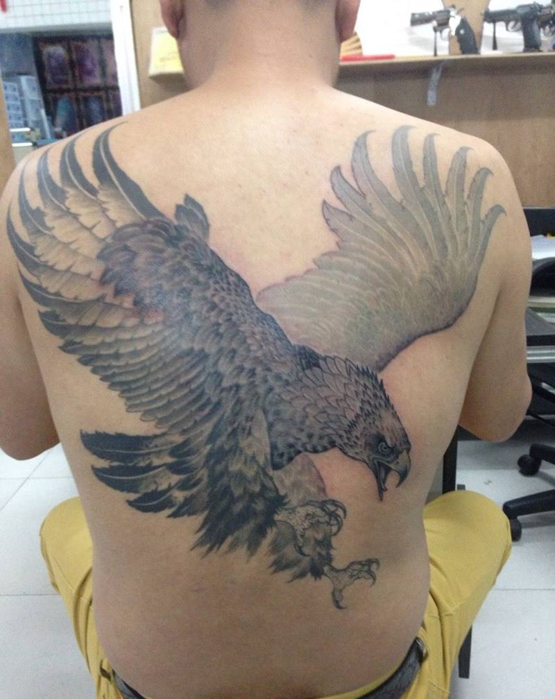 鹰纹身图片