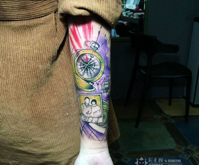 指南针.之前的精灵恢复得很好纹身图片_手部手臂水彩几何指南针纹身图案