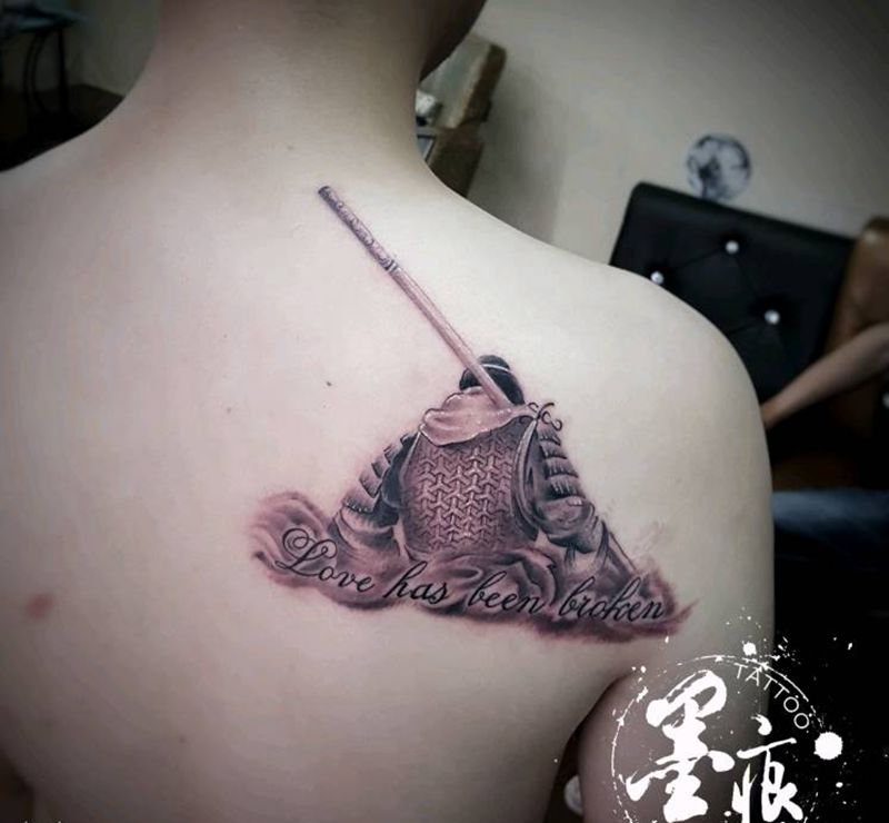 《至尊宝》纹身图片_肩部传统宗教情侣原创成品纹身图案