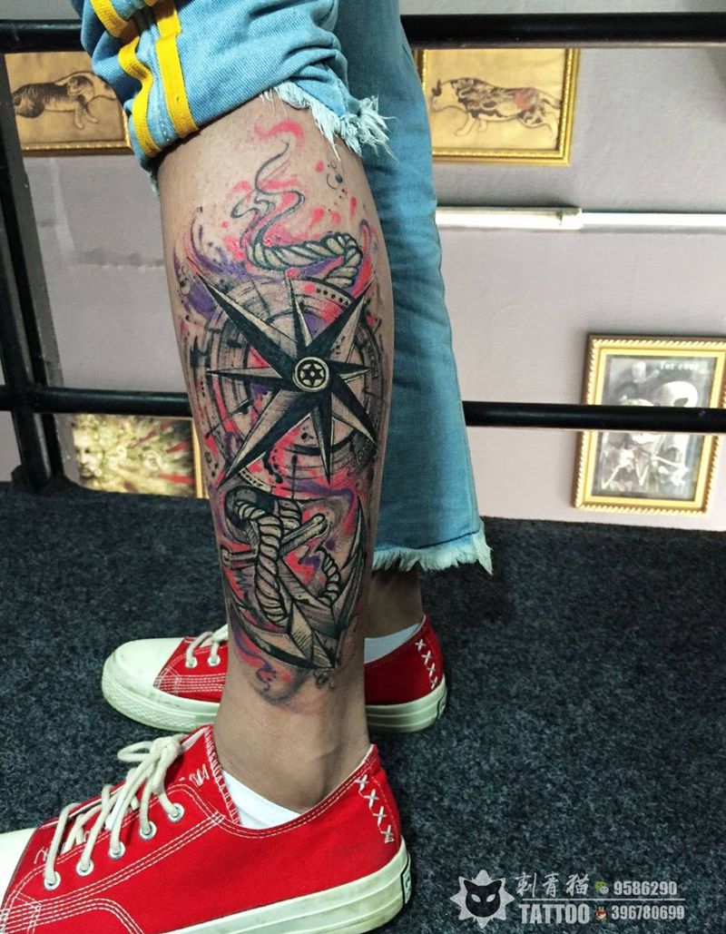 指南针船锚纹身图片