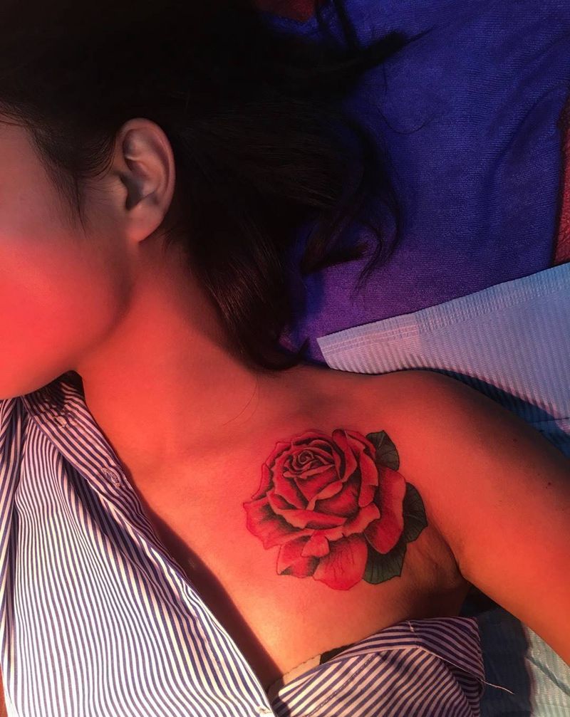 烈火玫瑰纹身图片