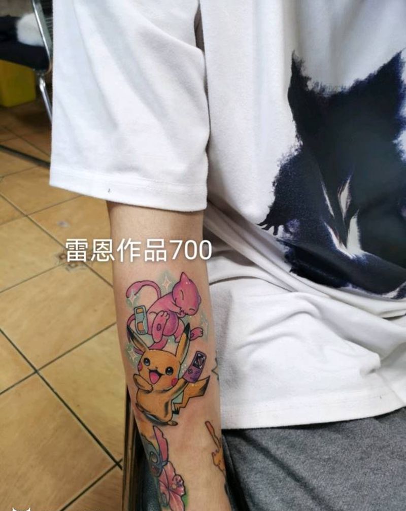 皮卡丘纹身图片_手臂纹身图案