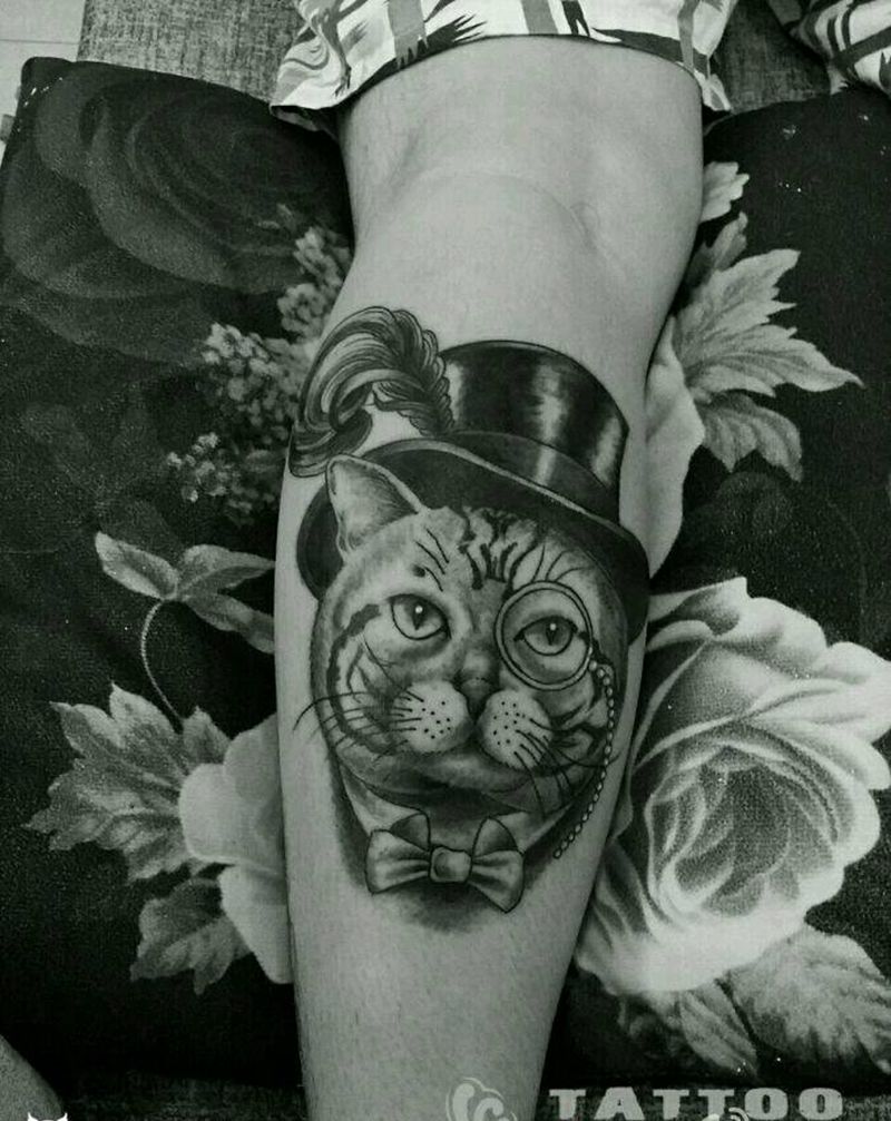 早期作品《猫》纹身图片_腿部脚部欧美动物成品纹身图案