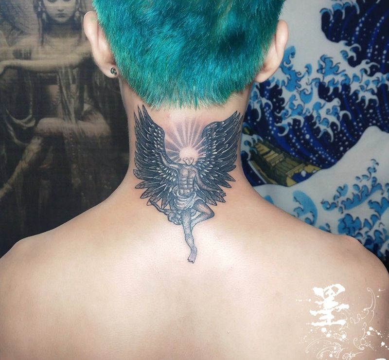 炽天使纹身图片_背部颈部欧美写实纹身图案
