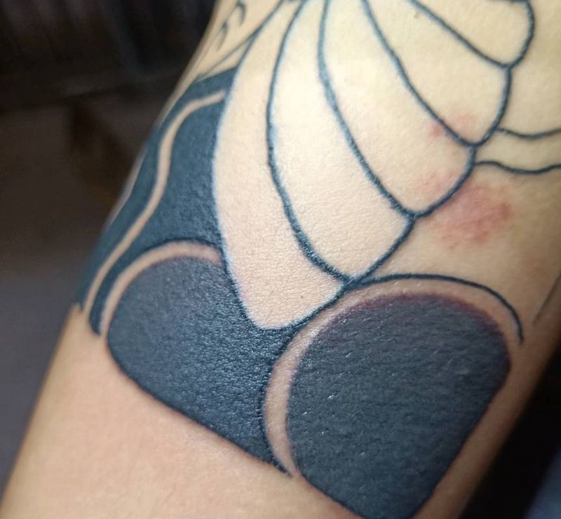 板雾欣赏纹身图片_手臂老传统纹身图案