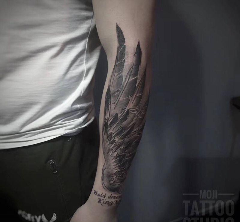翅膀纹身图片