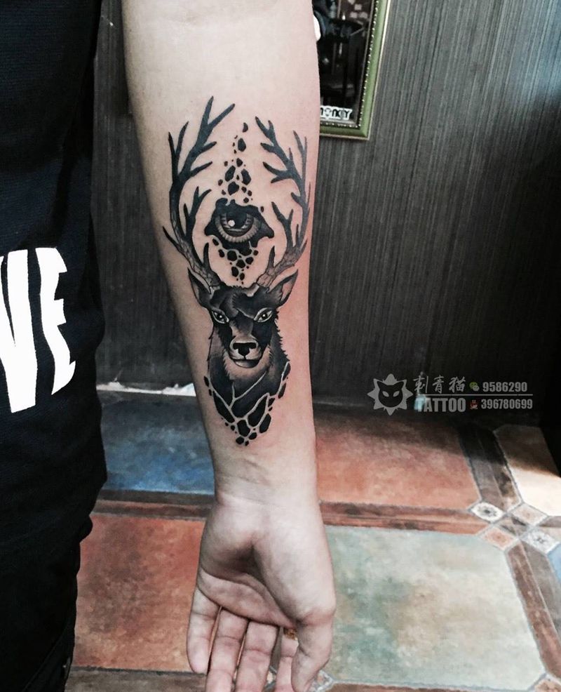 鹿纹身图片_成品手臂手部欧美动物清新麋鹿纹身图案