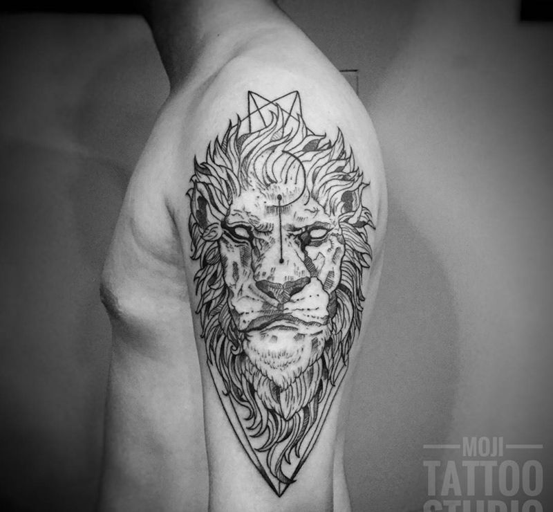 线条狮子纹身图片