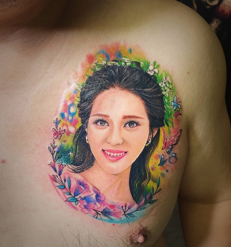 肖像纹身图片_胸部欧美写实水彩人物肖像纹身图案